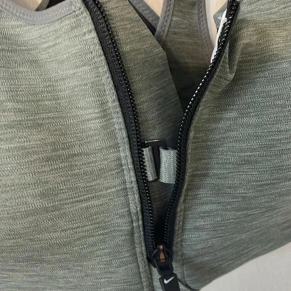 Nike shape grey high support bra - Picture 7 of 10